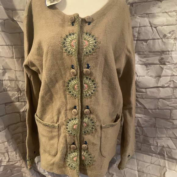 “APRIL CORNELL” 100% Wool Beaded Sweater. - Picture 2 of 14